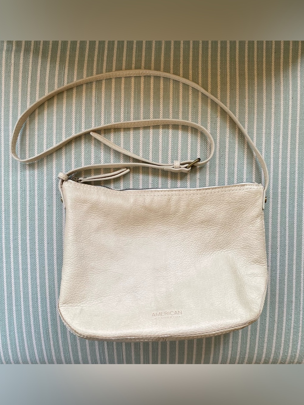 American Leather Co Cream Leather Crossbody Bag